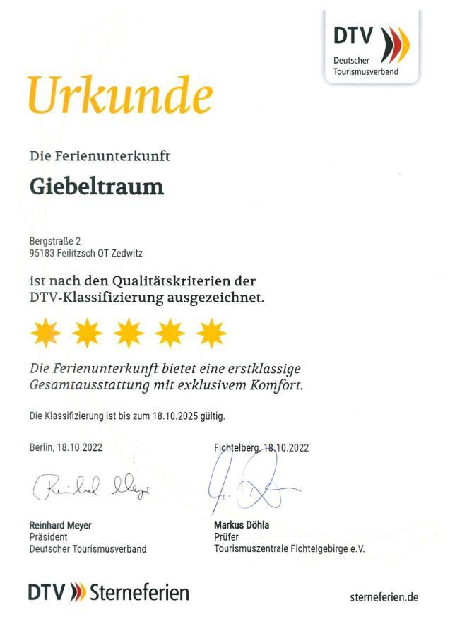Chalet-Ferienwohnung Giebeltraum, 115 Qm, Wellness/Fitness/Sauna - Bergroedelhof Feilitzsch Екстериор снимка