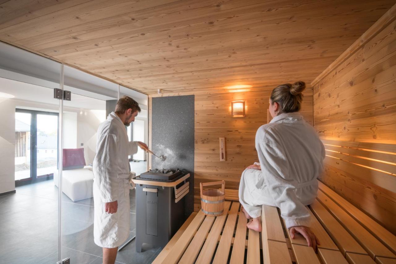 Chalet-Ferienwohnung Giebeltraum, 115 Qm, Wellness/Fitness/Sauna - Bergroedelhof Feilitzsch Екстериор снимка