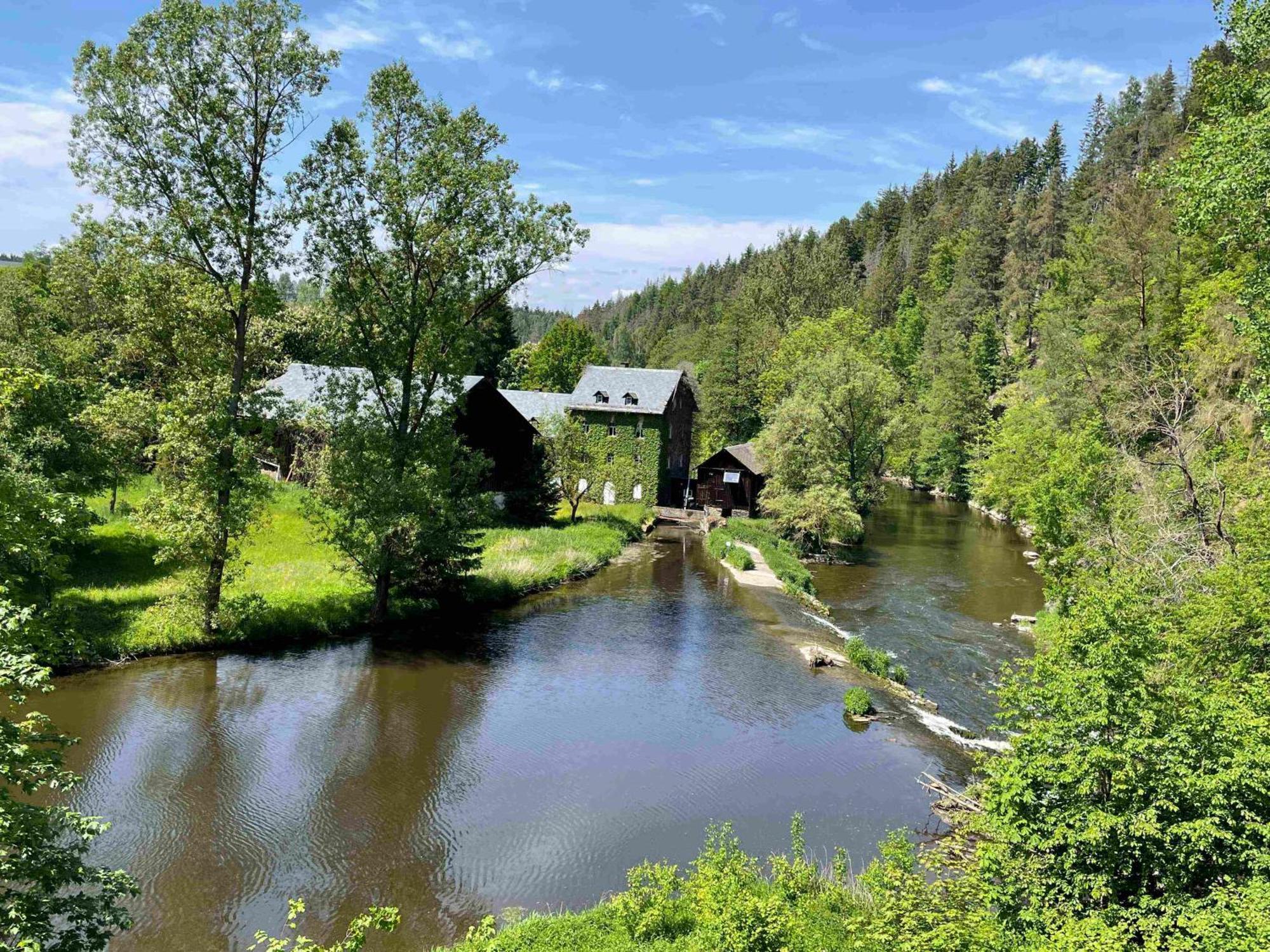 Chalet-Ferienwohnung Giebeltraum, 115 Qm, Wellness/Fitness/Sauna - Bergroedelhof Feilitzsch Екстериор снимка